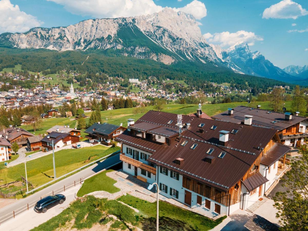 Chalet Socrepes - Dolomiti Skyline Кортіна-д'Ампеццо Екстер'єр фото