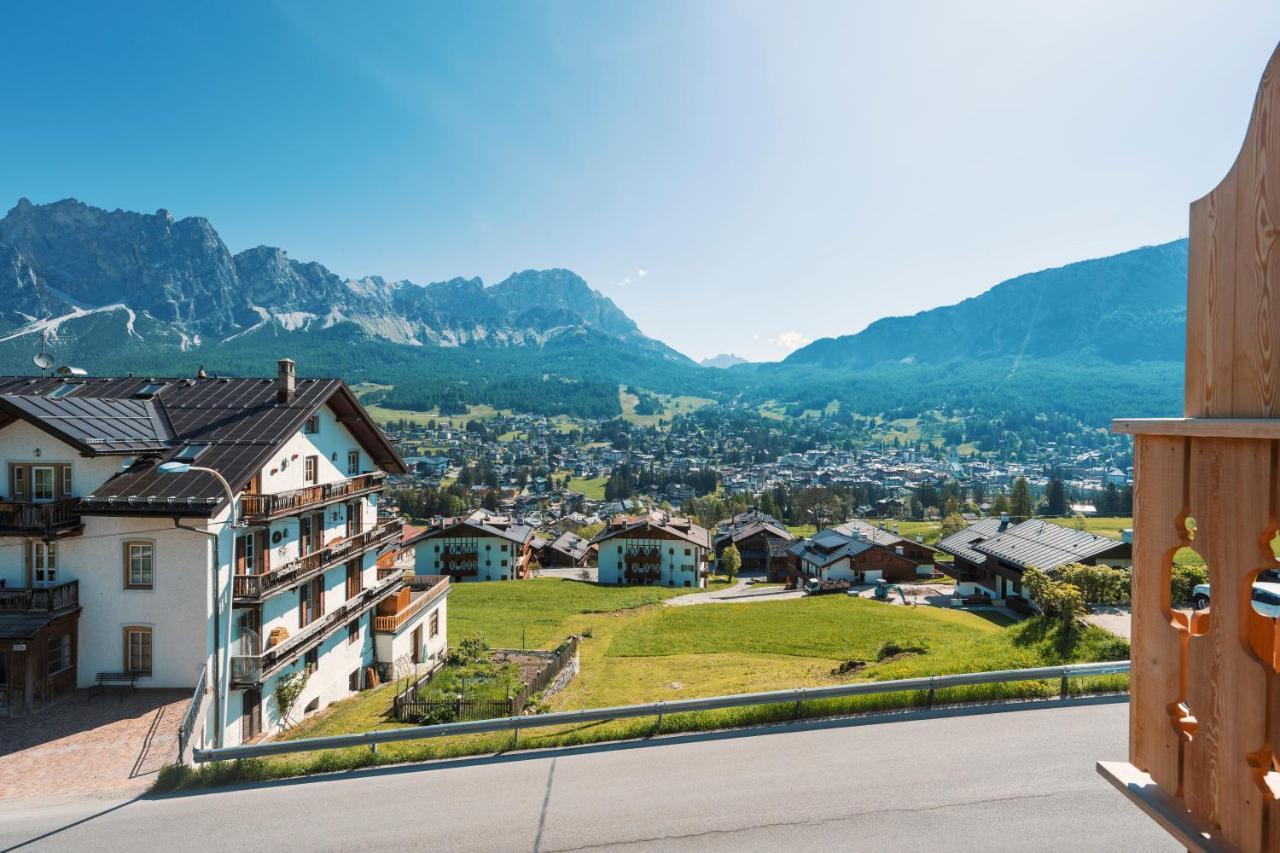 Chalet Socrepes - Dolomiti Skyline Кортіна-д'Ампеццо Екстер'єр фото